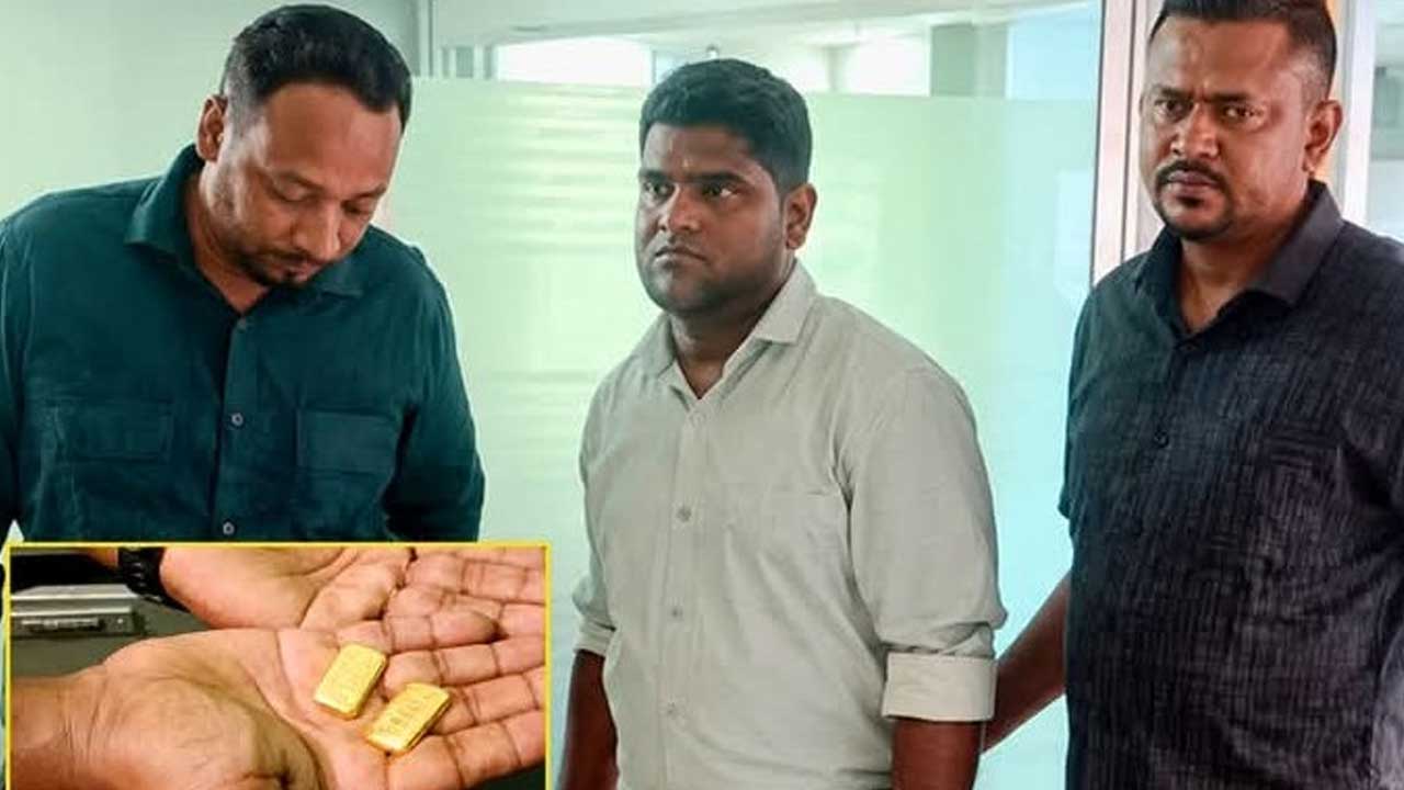বেনাপোল চেকপোস্টে দুই স্বর্ণের বারসহ পাসপোর্টধারী যাত্রী আটক