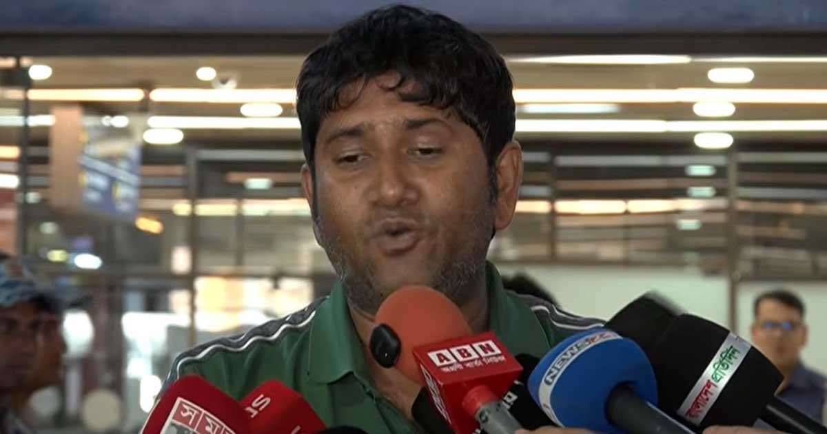 ‘সেভ করে বিমানে উঠেছিলাম, এখন দাড়ি গজায় গেছে’
