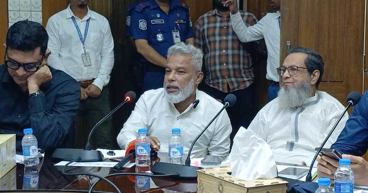 অবৈধ গ্যাস ইস্যুতে তিতাস কর্মকর্তাদের ‘পেটানোর’ নির্দেশ এমপি মান্নানের