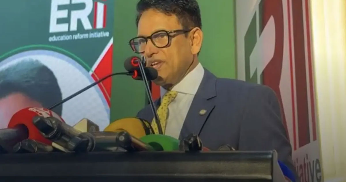 চিলে কান নিয়ে গেছে শুনে চিলের পেছনে দৌড়াচ্ছে, কানে হাত দিয়ে দেখে না: শিক্ষামন্ত্রী