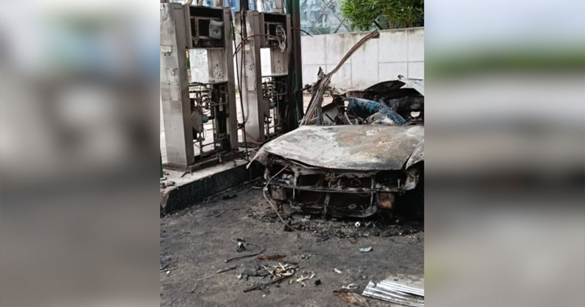 গ্যাস সিলিন্ডার বিস্ফোরণে পুড়ল প্রাইভেটকার-সিএনজি পাম্প