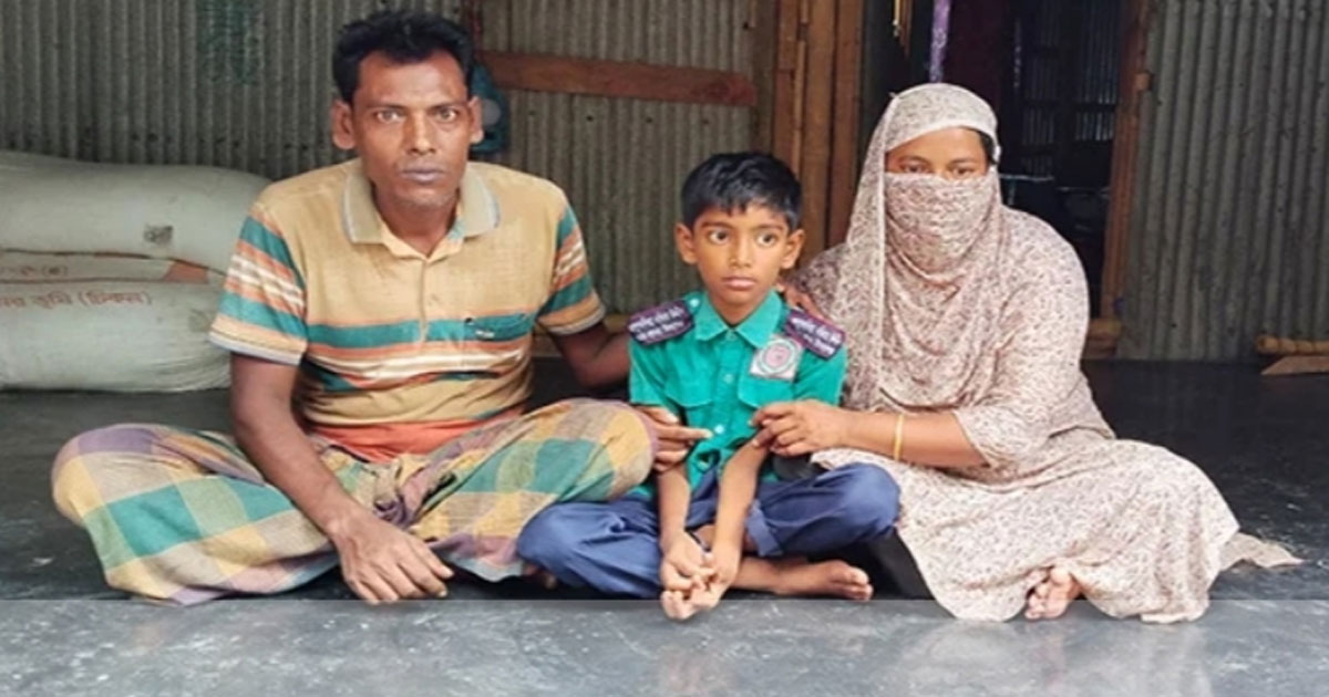 তিন মাসের মধ্যে অপারেশন, নাঈমকে বাঁচাতে অসহায় বাবা-মায়ের আকুতি