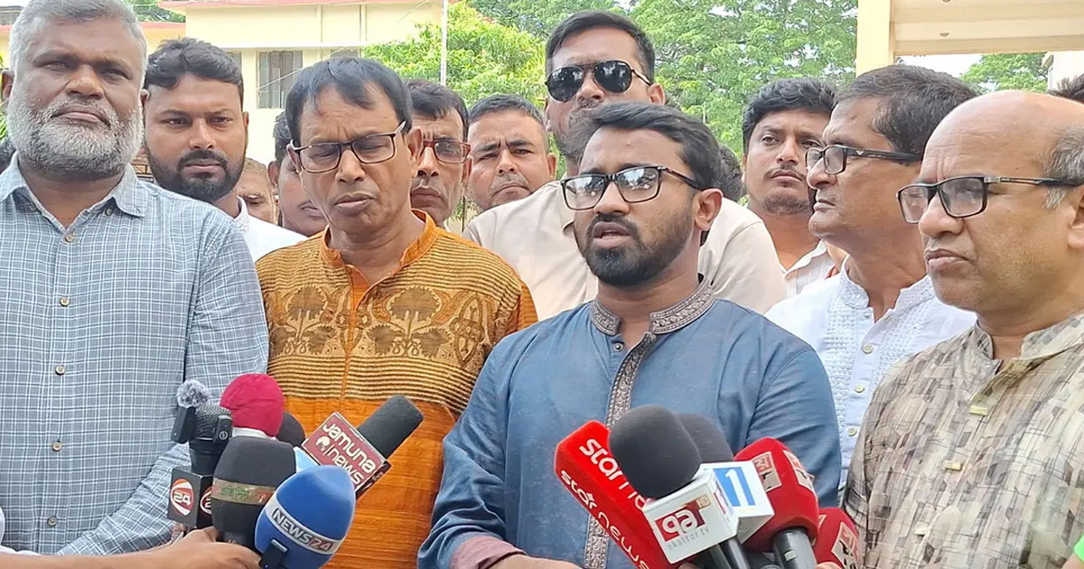 বন্ধুত্বপূর্ণ সম্পর্ক চাইলে ভারতকে সীমান্ত হত্যা বন্ধ করতে হবে: রাশেদ খান