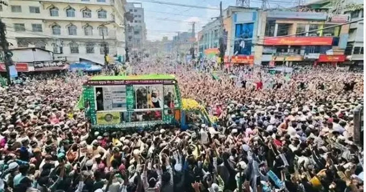 চট্টগ্রামে ঈদে মিলাদুন্নবীর জশনে জুলুস, লাখো মানুষের ঢল