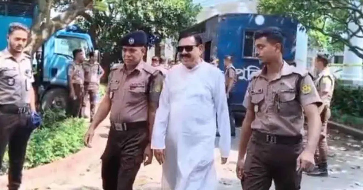 জুলাই হত্যাযজ্ঞ : সাবেক এমপি-মন্ত্রীসহ ১০ জন ট্রাইব্যুনালে