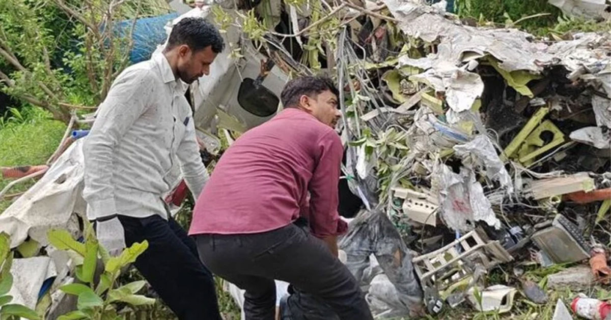 ভারতে প্রশিক্ষণ বিমান বিধ্বস্ত, নিহত ২ পাইলট