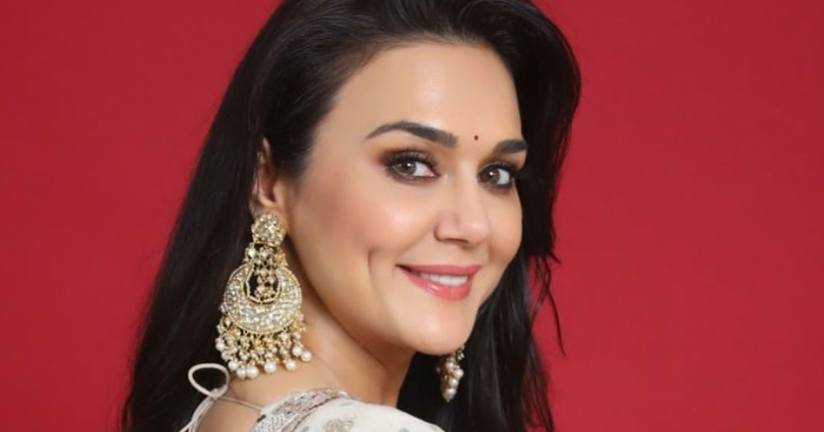 অসুস্থতায় শয্যাশায়ী প্রীতি জিনতা