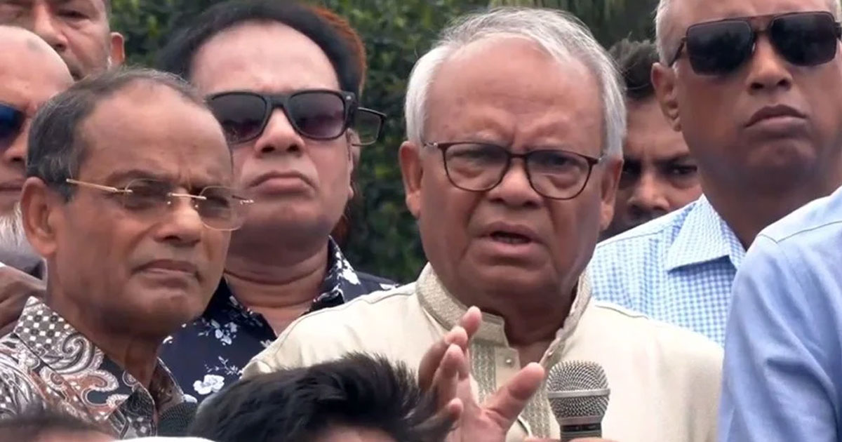 এক থেকে দেড় সপ্তাহে শিল্পে গ্যাস-বিদ্যুৎ সরবরাহ স্বাভাবিক হবে: রিজভী