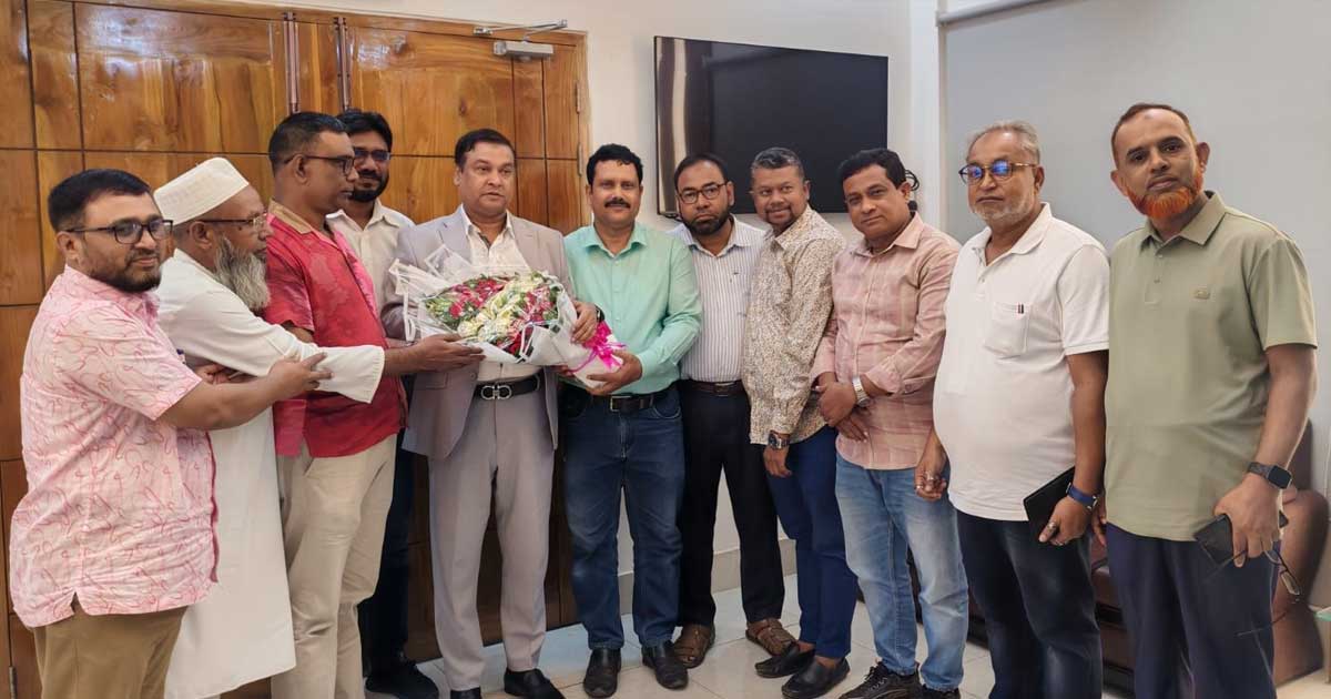 বাসস এর ব্যবস্থাপনা পরিচালক কাদের গণি চৌধুরীর সাথে সাংবাদিক ইউনিয়ন বগুড়ার সৌজন্য সাক্ষাৎ
