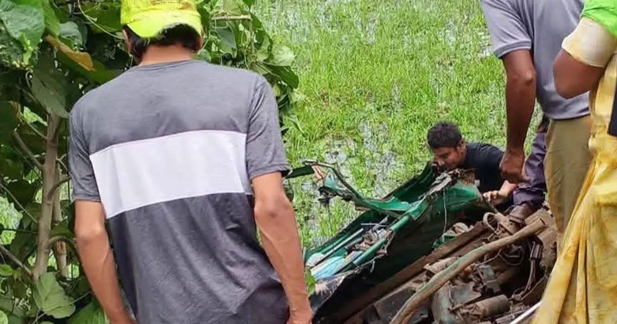 সিএনজি-কাভার্ড ভ্যানের মুখোমুখি সংঘর্ষে নিহত ৩