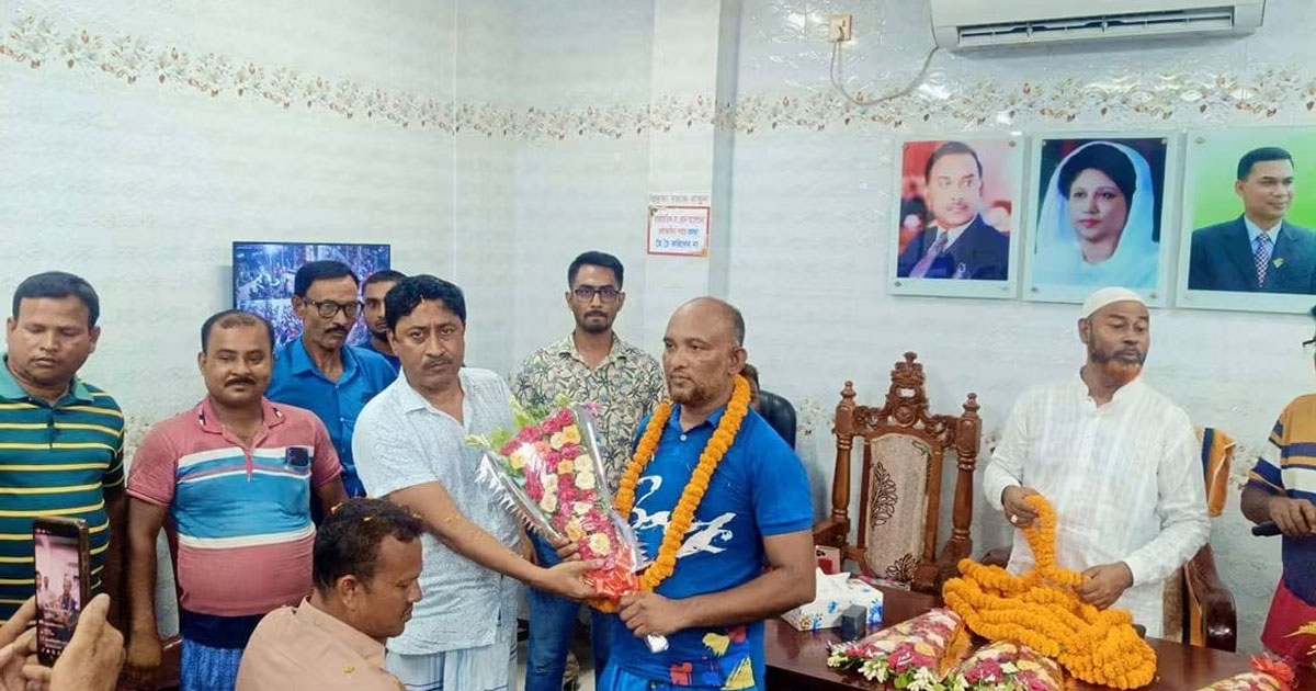 জামায়াত ছেড়ে শার্শায় বিএনপিতে ২০ পরিবারের ৬০ জন