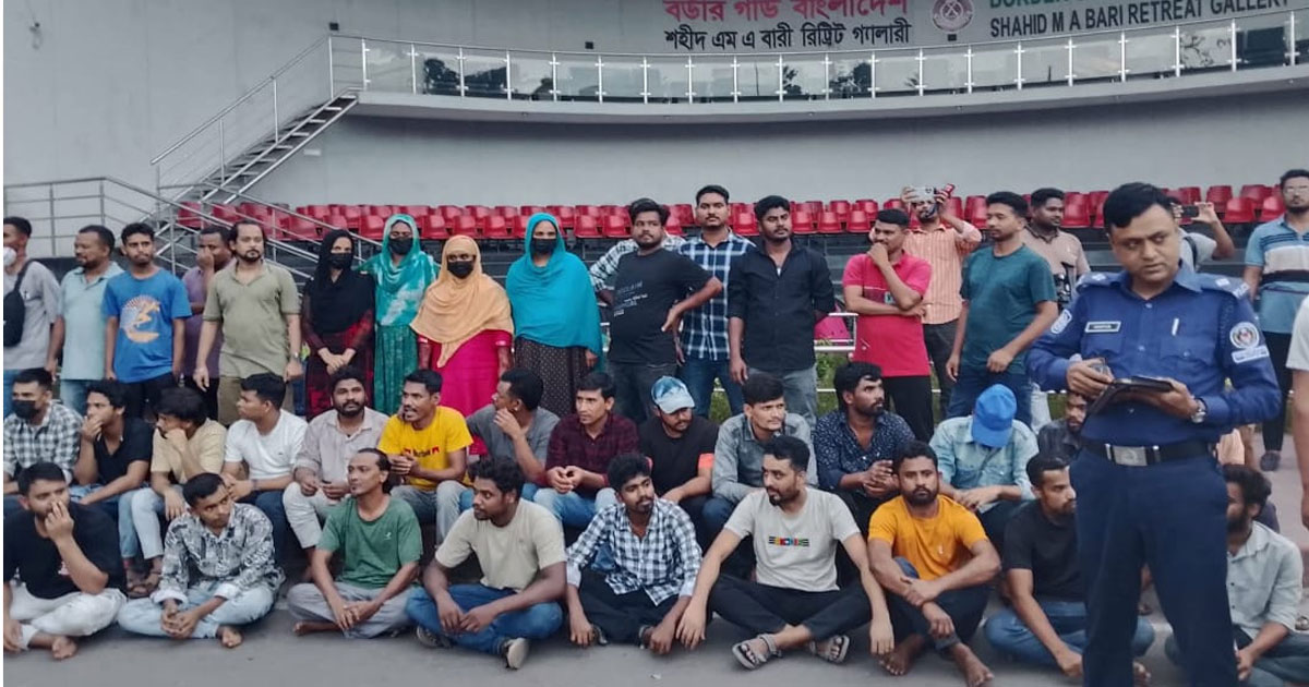 ভারতে বিভিন্ন মেয়াদে কারাভোগ শেষে দেশে ফিরলেন ৪৭ বাংলাদেশি
