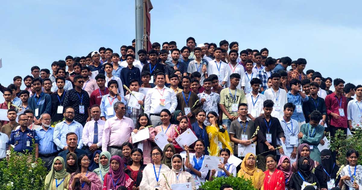 চাঁদপুরে পাঁচ শতাধিক জিপিএ-৫ প্রাপ্ত শিক্ষার্থীকে সংবর্ধনা