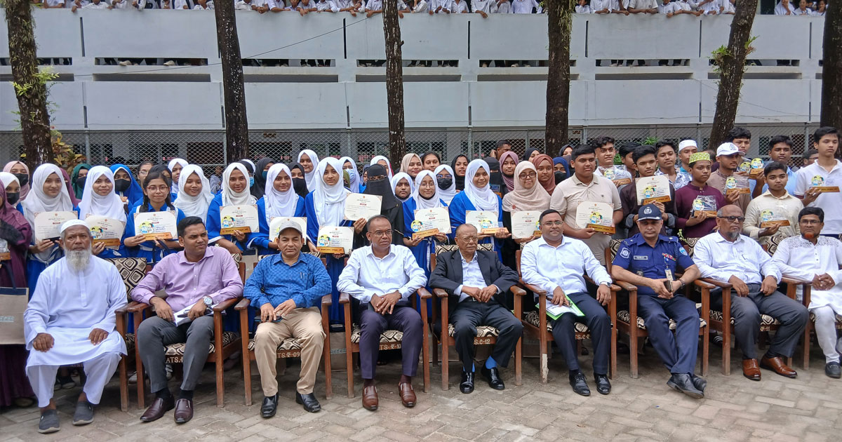 দাগনভূঞায় দেড় শতাধিক জিপিএ-৫ প্রাপ্ত শিক্ষার্থীকে সংবর্ধনা