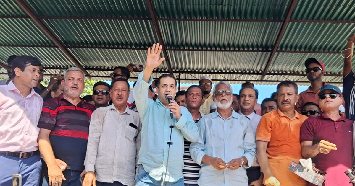 ‘ডিসেম্বর নয়, বুকের পাটা থাকলে এখনই দেশে আসেন’