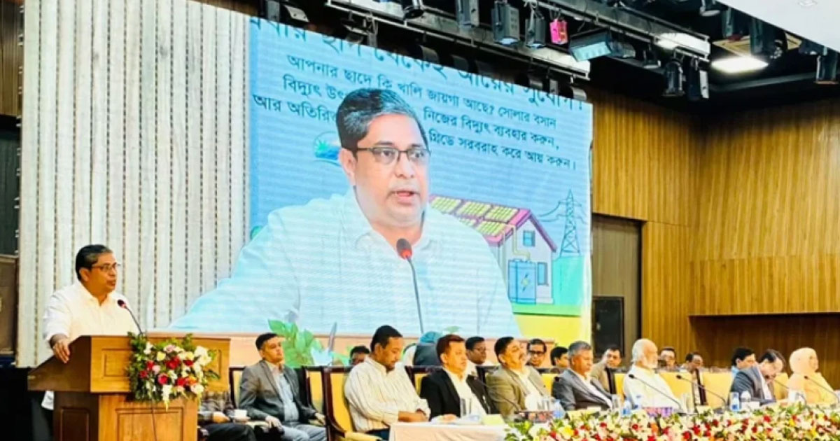 নিজ বাসভবনের সৌরবিদ্যুৎ থেকে জাতীয় গ্রিডে ১২শ ইউনিট দিয়েছেন প্রধানমন্ত্রী