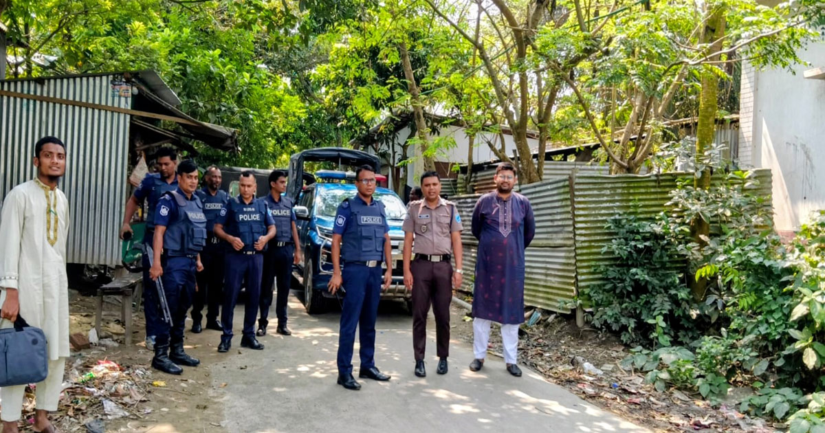 নরসিংদীর তিন চরাঞ্চলে যৌথ বাহিনীর অভিযান