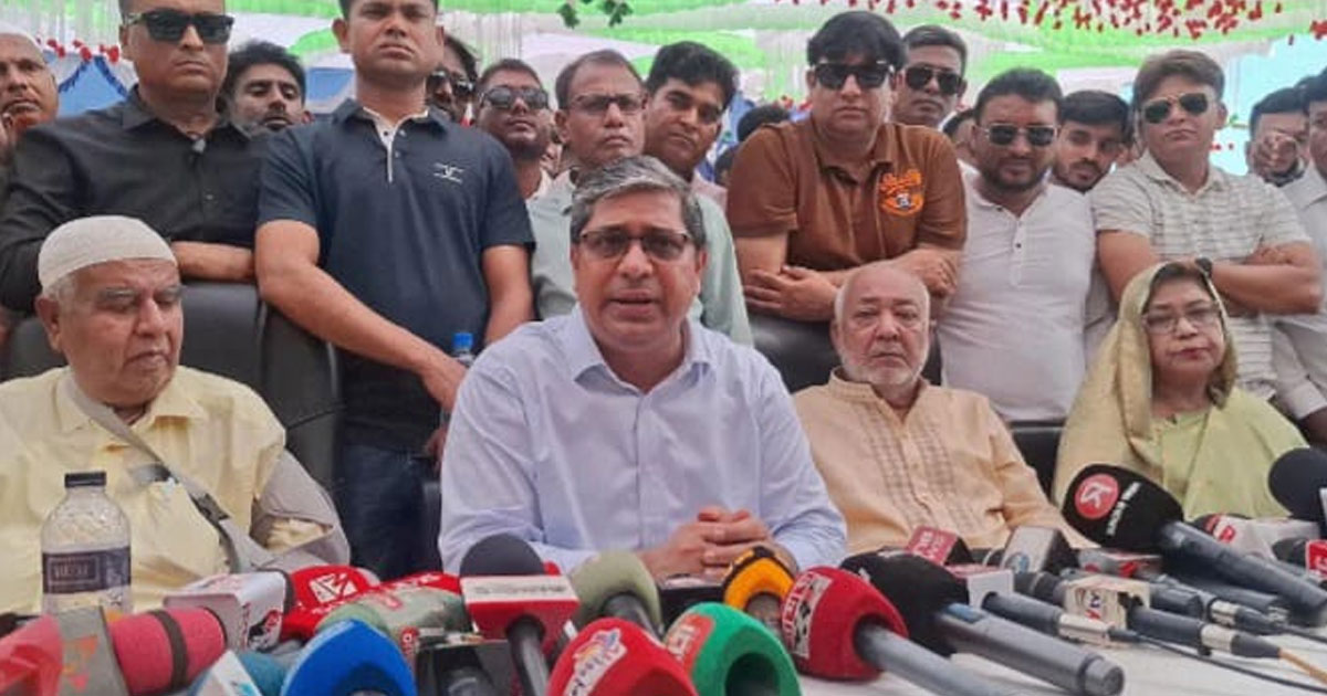 সার সংকটে ১১ দলীয় জোটের এমপিদের লোকজনের হাত থাকতে পারে: প্রতিমন্ত্রী শাহে আলম