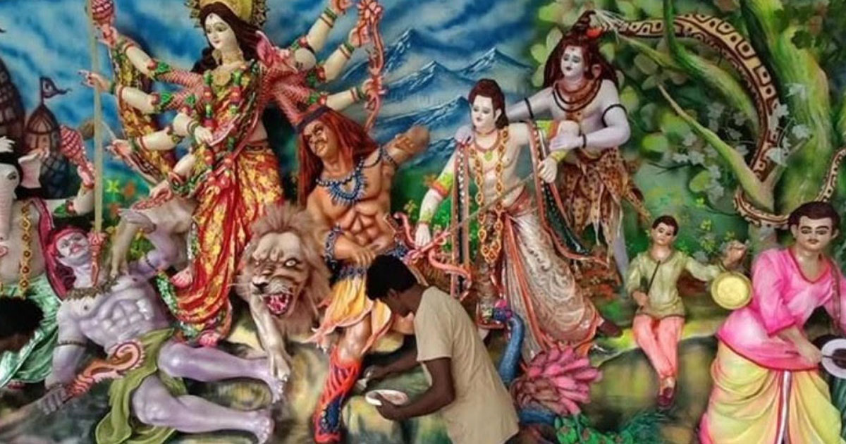 নাটোরে ৪০২ মণ্ডপে দুর্গাপূজার প্রস্তুতি