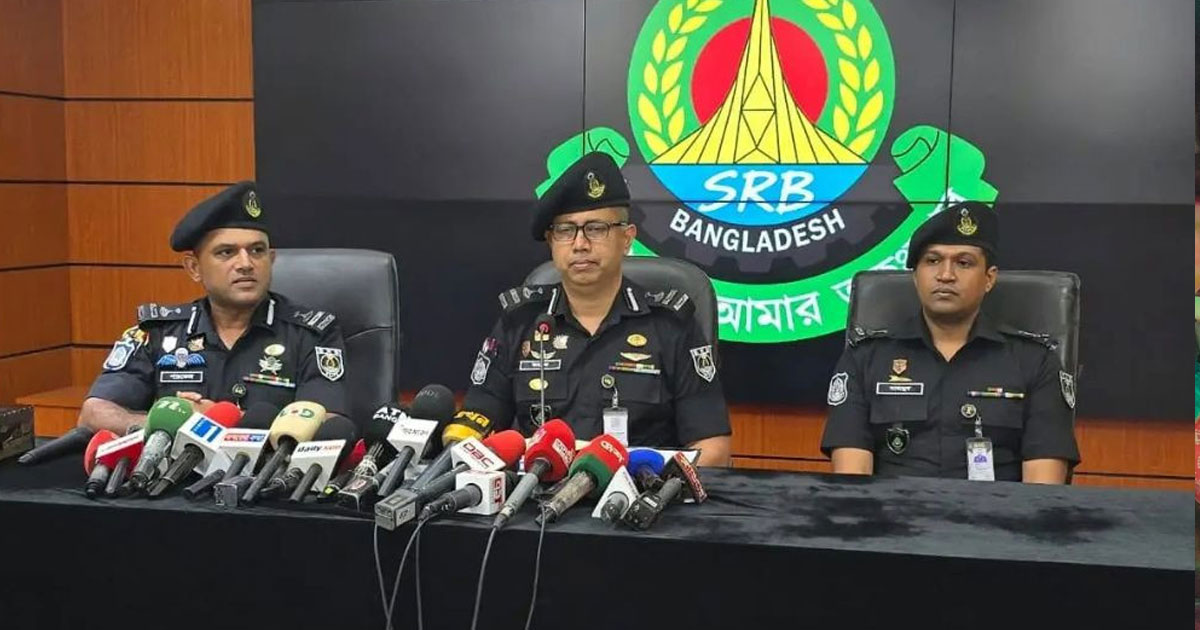 যুব উন্নয়নে প্রশ্নের চুক্তি ১০ লাখে, গ্রেপ্তার ৭ জনের ৫ জনই সরকারি কর্মচারী