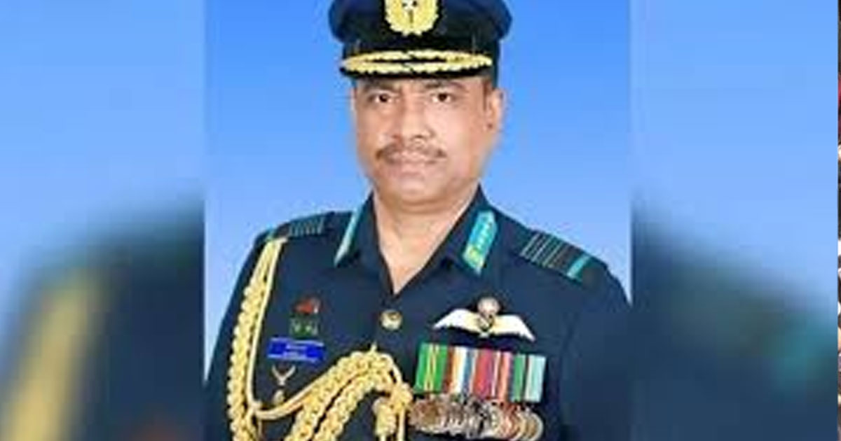 বিমান বাহিনীর সাবেক প্রধান কাতারে গ্রেফতার