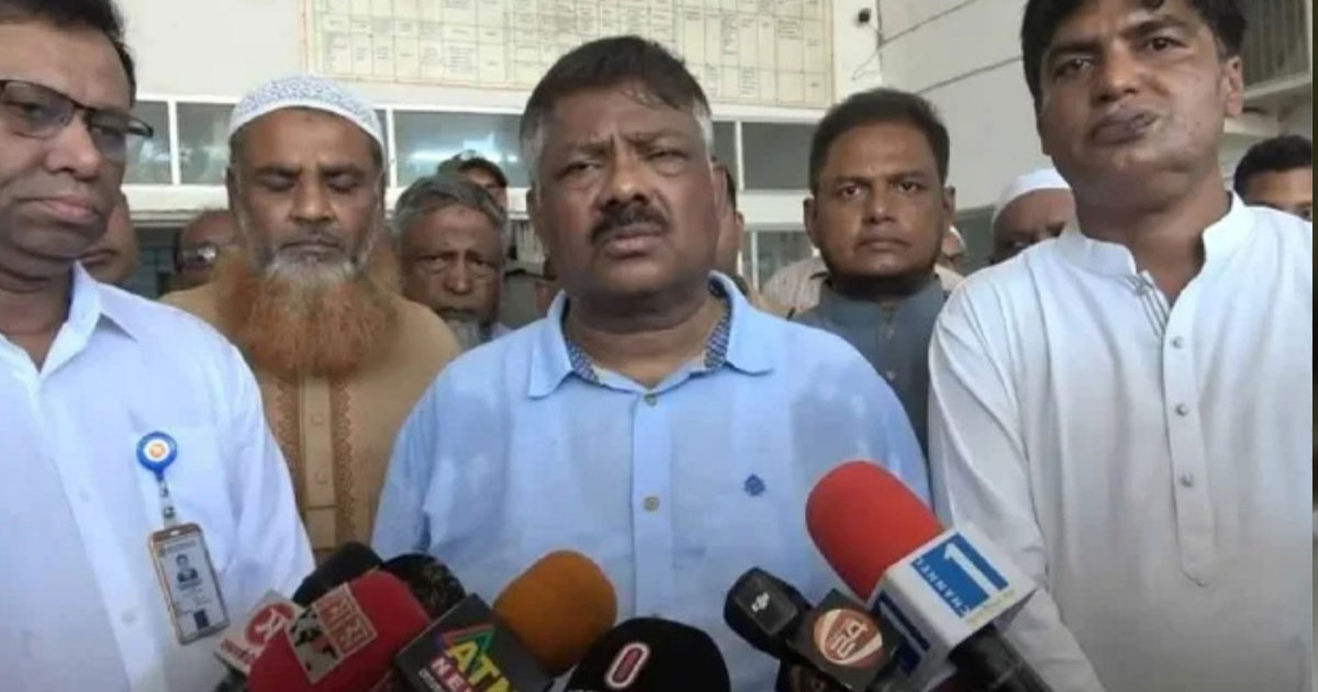 নাটোর হাসপাতালে দেরিতে এলে চিকিৎসকদের শোকজ, হতে পারে বরখাস্ত