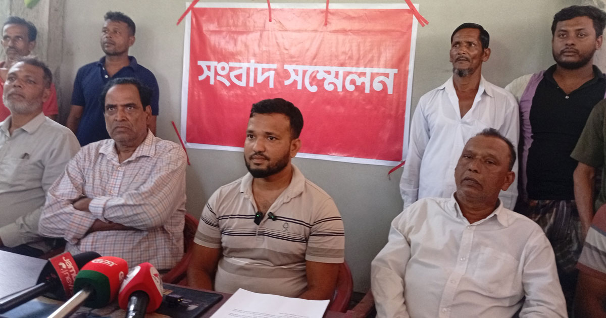 নড়াইলের শেখহাটিতে সারের ডিলার নিয়োগে অপপ্রচারের বিরুদ্ধে সংবাদ সম্মেলন