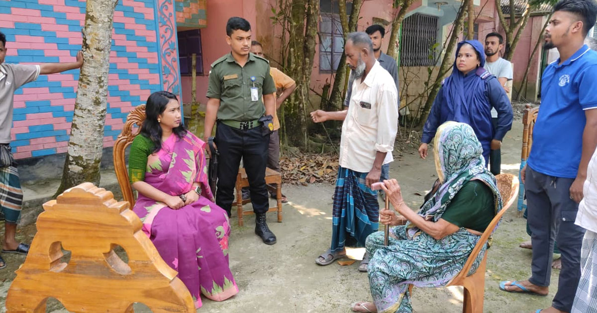 ইউএনও’র সহযোগিতায় অবশেষে প্রবাসী ছেলের ঘরে ঠাঁই হলো জয়নব ভানুর