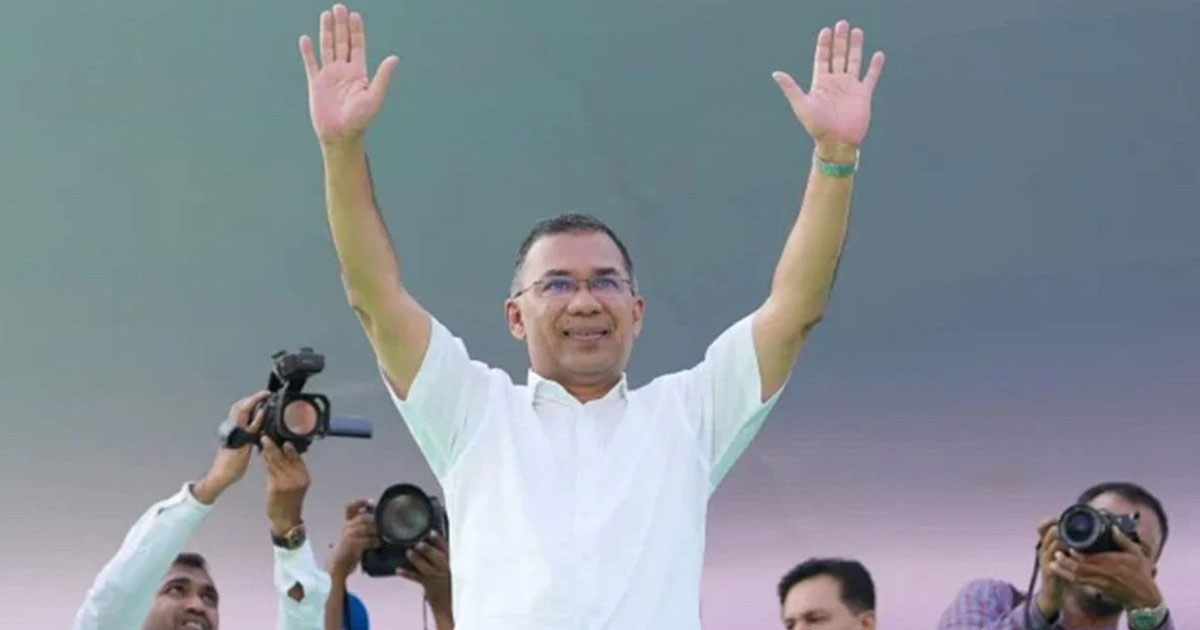 খুলনায় পৌঁছেছেন প্রধানমন্ত্রী তারেক রহমান