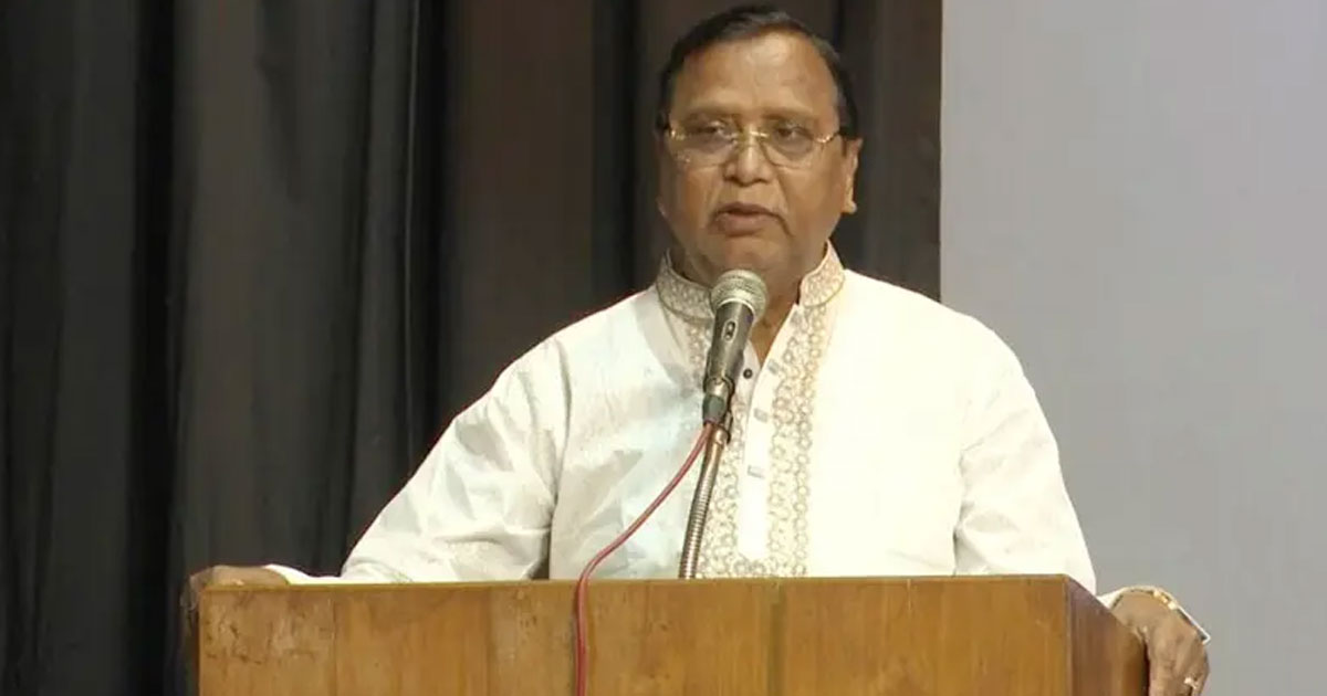 নিউমার্কেটের মূল সড়কে দোকান বসানো যাবে না: ডিএসসিসি প্রশাসক