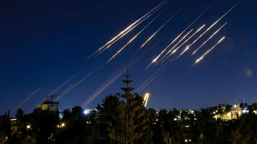 এখন পর্যন্ত ৪ শতাধিক ক্ষেপণাস্ত্র ছুড়েছে ইরান: নেতানিয়াহুর দপ্তর