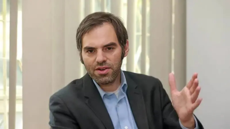 বাংলাদেশের সাথে সম্পর্ককে বাণিজ্যের চোখে দেখে আমেরিকা : কুগেলম্যান