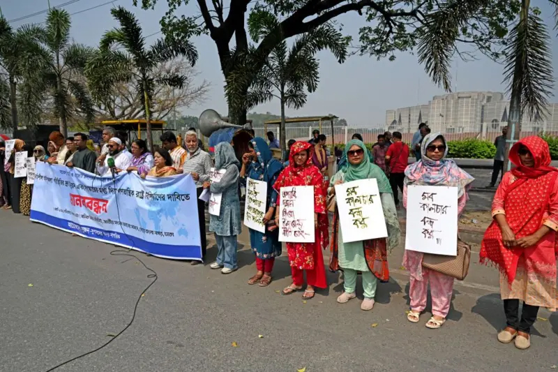 আইনশৃঙ্খলা পরিস্থিতি নিয়ন্ত্রণে সরকারের ভূমিকা নিয়ে প্রশ্ন, মবকে প্রশ্রয় দেওয়ার অভিযোগ বিএনপির