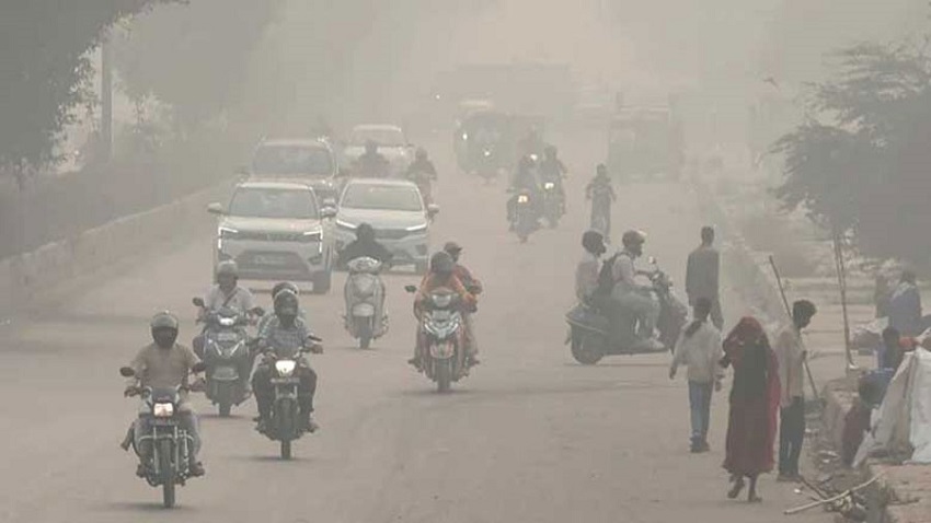 বৃষ্টির কারণে ঢাকার বায়ুমান কিছুটা উন্নতির দিকে