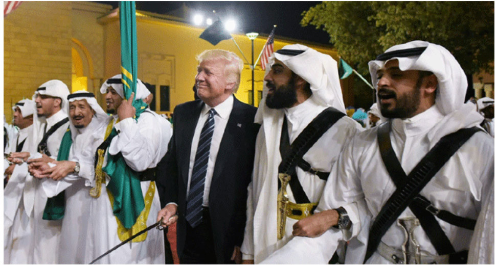 কথা না শুনলে ইসরাইলকে ধুলোয় মিশিয়ে দেয়ার হুমকি ট্রাম্পের!