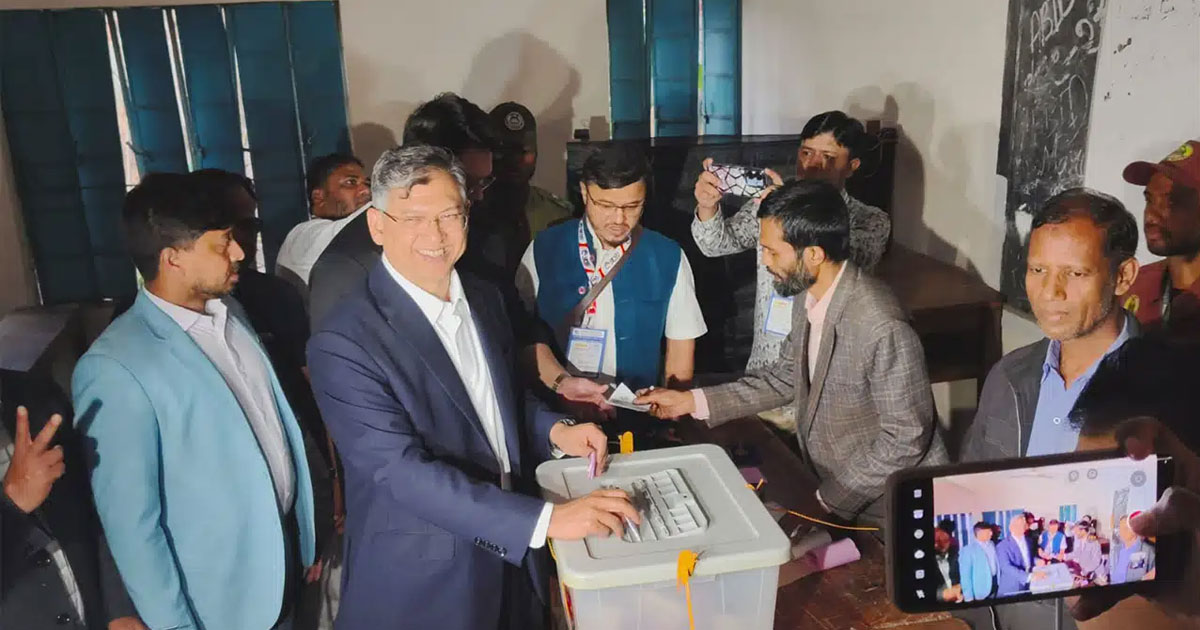 নিরঙ্কুশ বিজয়ের পথে সালাহউদ্দিন