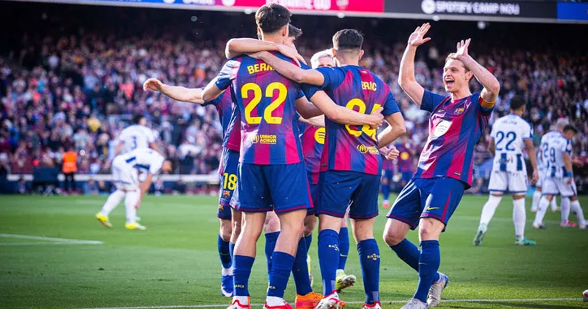 লেভান্তেকে ৩-০ গোলে হারিয়ে শীর্ষে ফিরল বার্সেলোনা