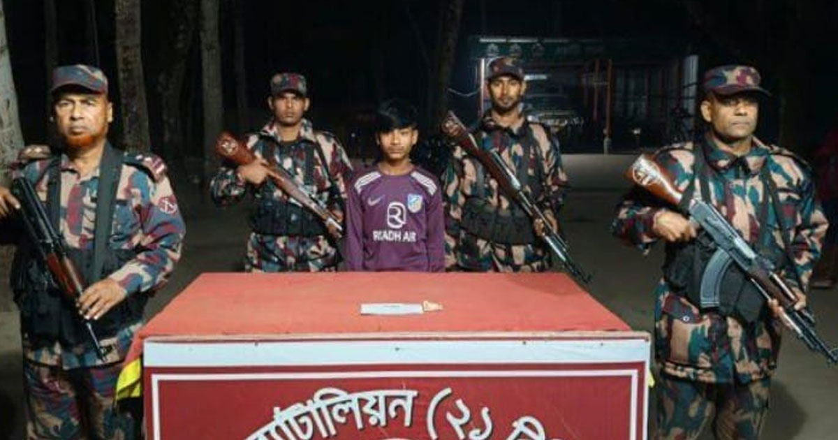 শার্শা সীমান্তে ১২ ইয়াবাসহ কিশোর গ্রেফতার