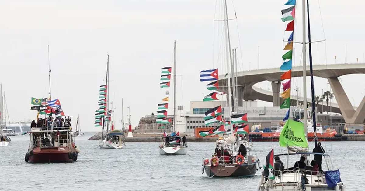 গাজায় অবরোধ ভাঙতে বার্সেলোনা থেকে  রওনা দিয়েছে মানবিক নৌবহর