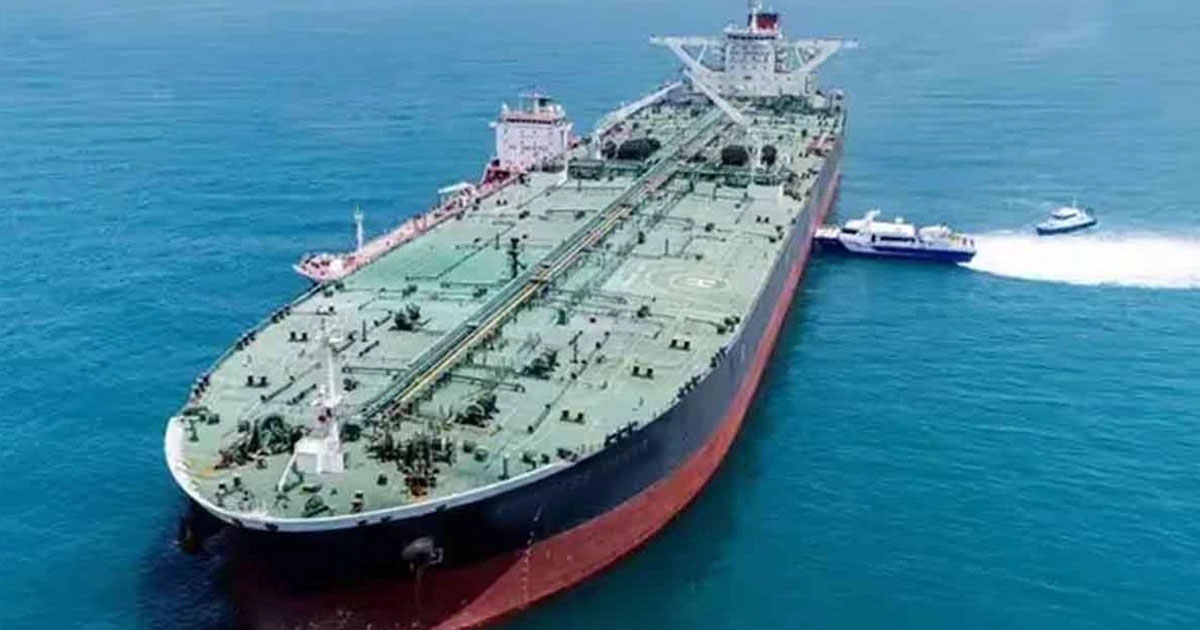 ১ লাখ ৩৮ হাজার টন জ্বালানি তেল নিয়ে দেশে এসেছে চার জাহাজ