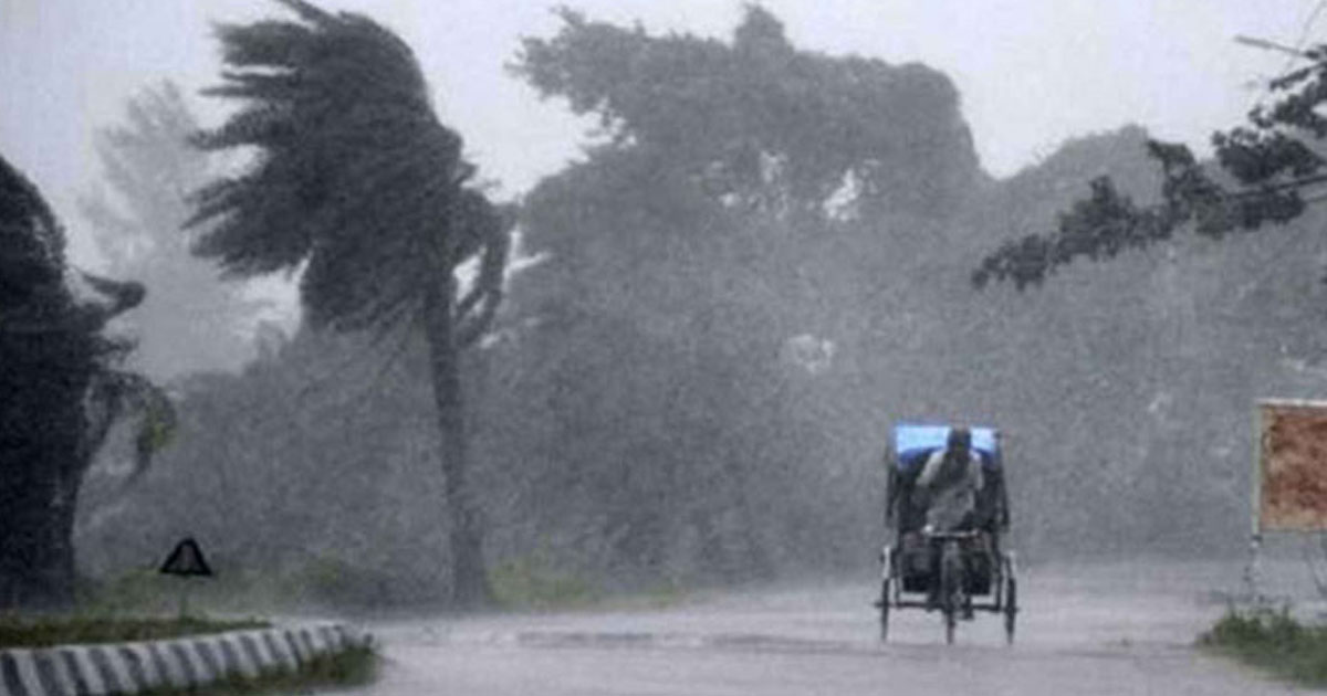 ২০ জেলায় ঝড়-বৃষ্টির আভাস, নদীবন্দরে সতর্ক সংকেত