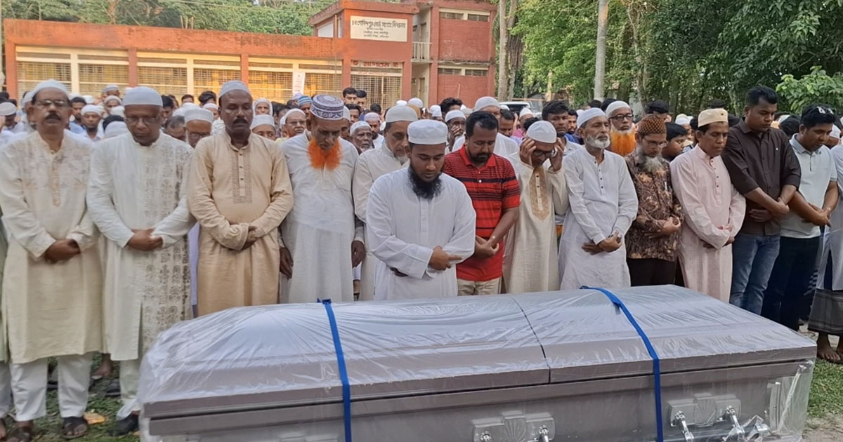 দাদা-দাদির কবরের পাশে শায়িত হলেন বৃষ্টি