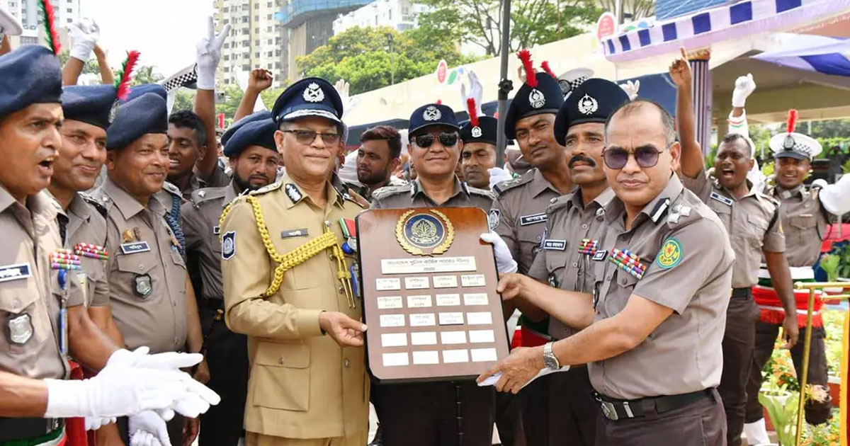 ৩৪১ পুলিশ সদস্য পেলেন ‘পুলিশ ফোর্স এক্সেমপ্লারি গুড সার্ভিস ব্যাজ-২০২৫’