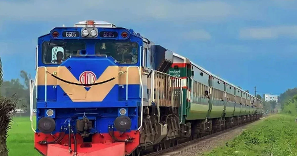 ট্রেনে ঈদ যাত্রার দ্বিতীয় দিনের টিকিট বিক্রি হচ্ছে আজ