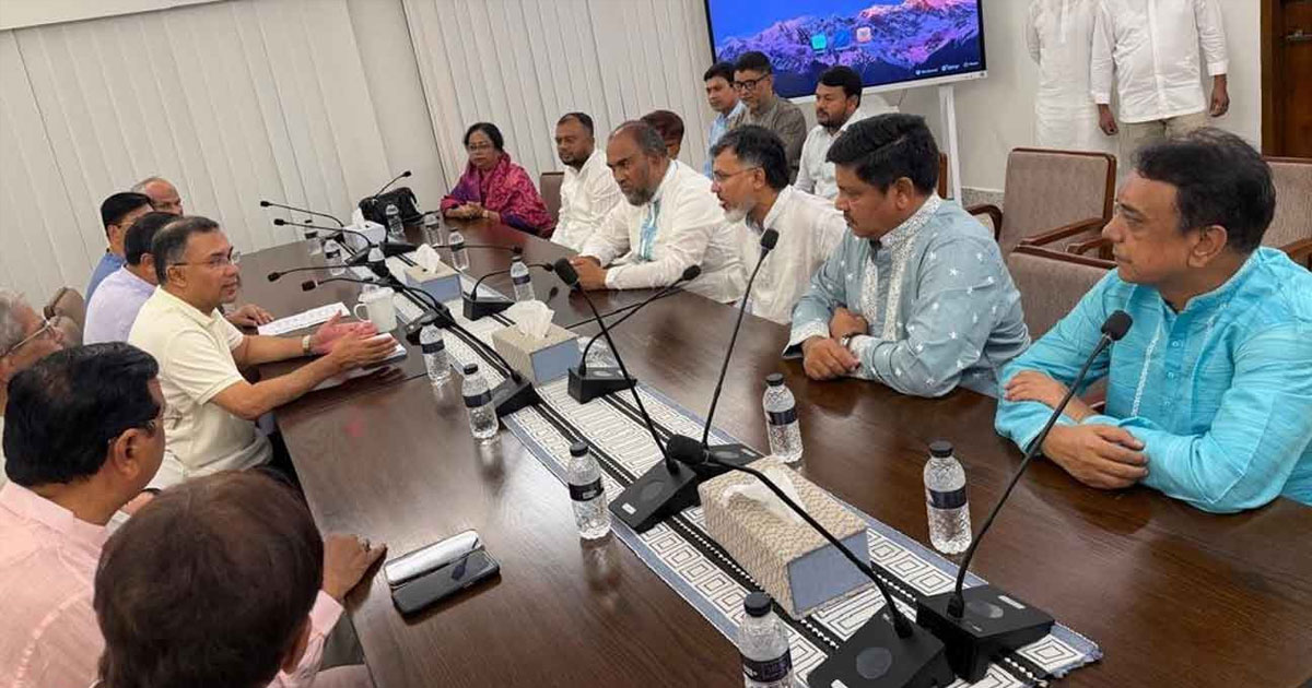 পরিচ্ছন্নতাকর্মীদের ঈদ উপহার দিলেন প্রধানমন্ত্রী