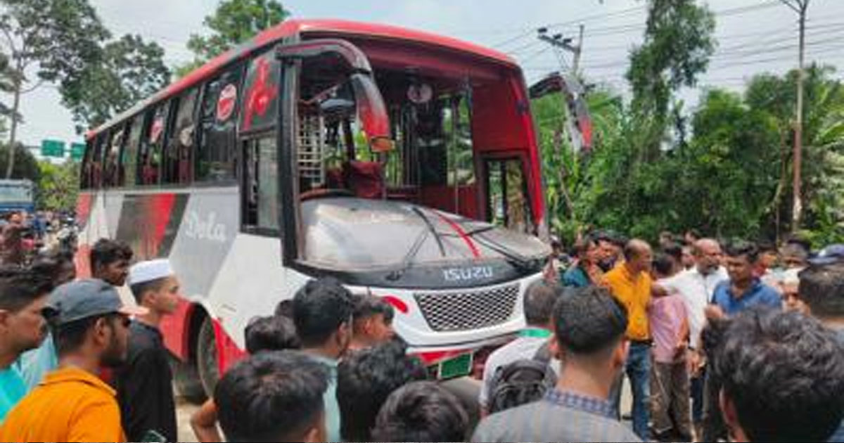 ঈদের দিন গোপালগঞ্জের সড়কে ঝরল ৫ প্রাণ