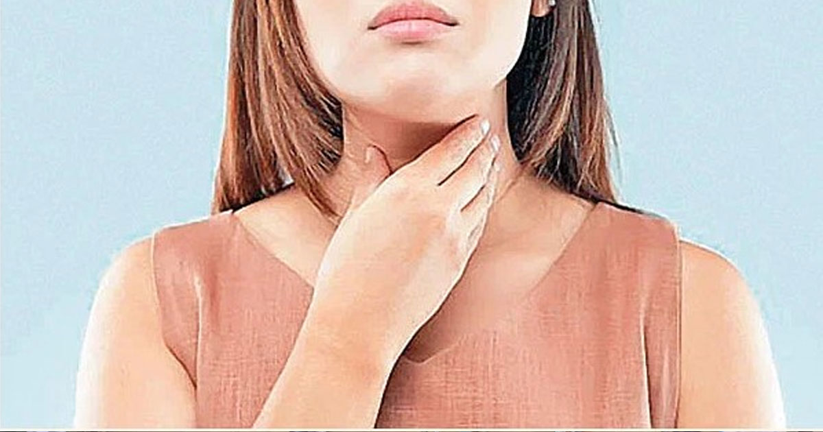 মাংস খেতে গিয়ে গলায় হাড় আটকে গেলে কী করবেন?