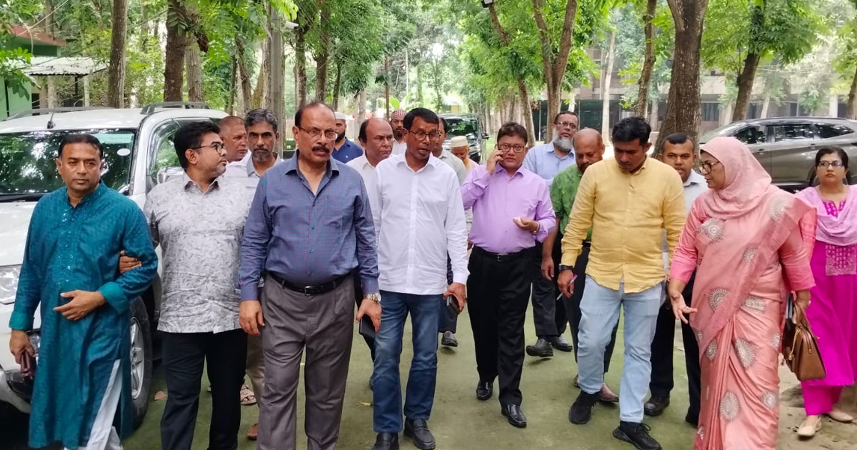 ঝিনাইদহে মেডিকেল কলেজ স্থাপনের সম্ভাব্য স্থান পরিদর্শন